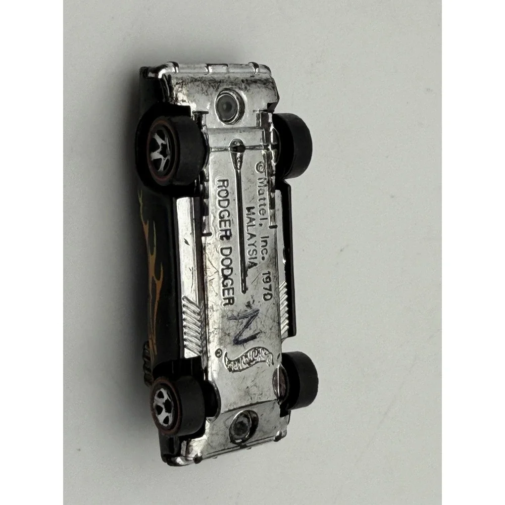 Hot Wheels Redline 1970 Rodger Dodger Black With Flames